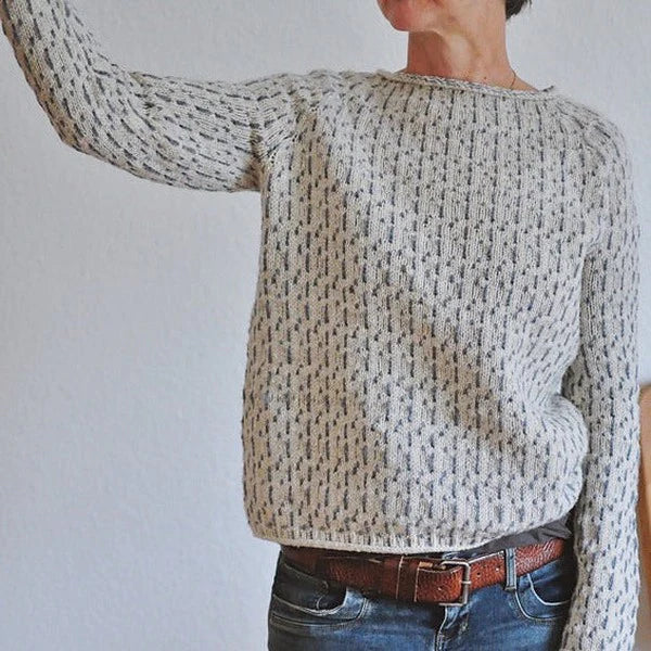Victoria | Chic Gray Boat Neck Sweater