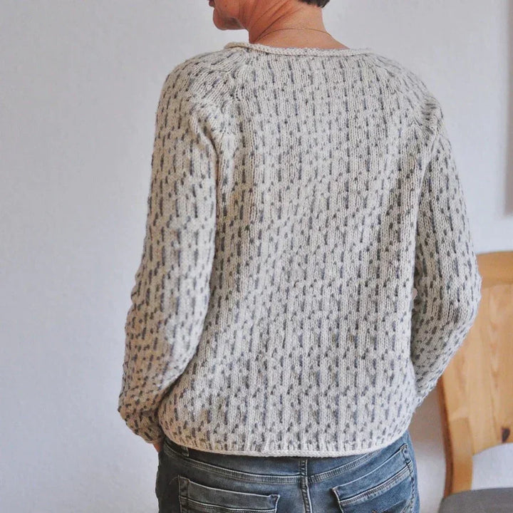 Victoria | Chic Gray Boat Neck Sweater