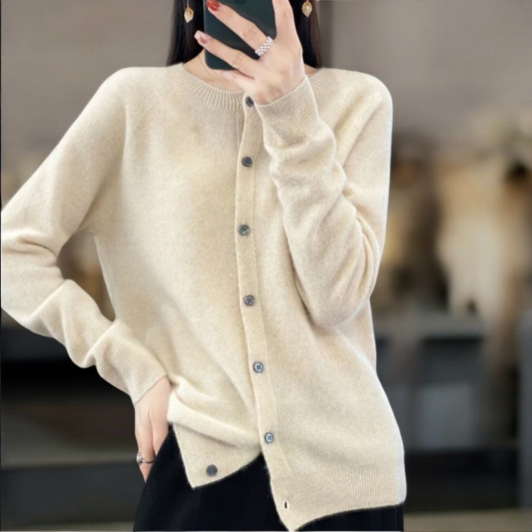 VIVIENNE I Cozy Knit Cardigan for Warmth