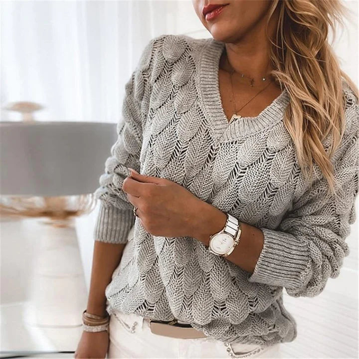 Noemier | V-Neck Pullover